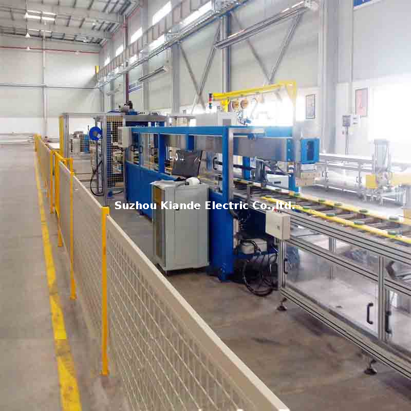 Linha de fabricação automática de barramentos para rebitagem ou aparafusamento compacto de Busduct