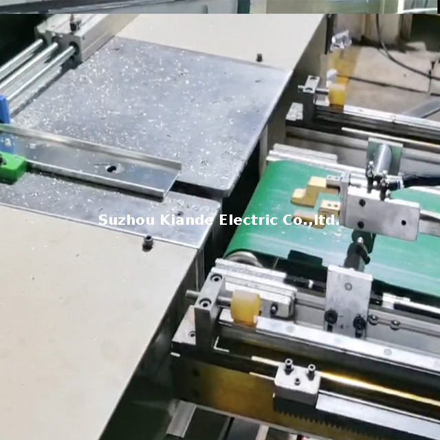 Máquina de processamento de perfil de alumínio
