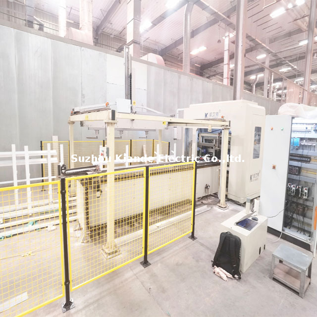 Máquina de processamento de perfil de alumínio